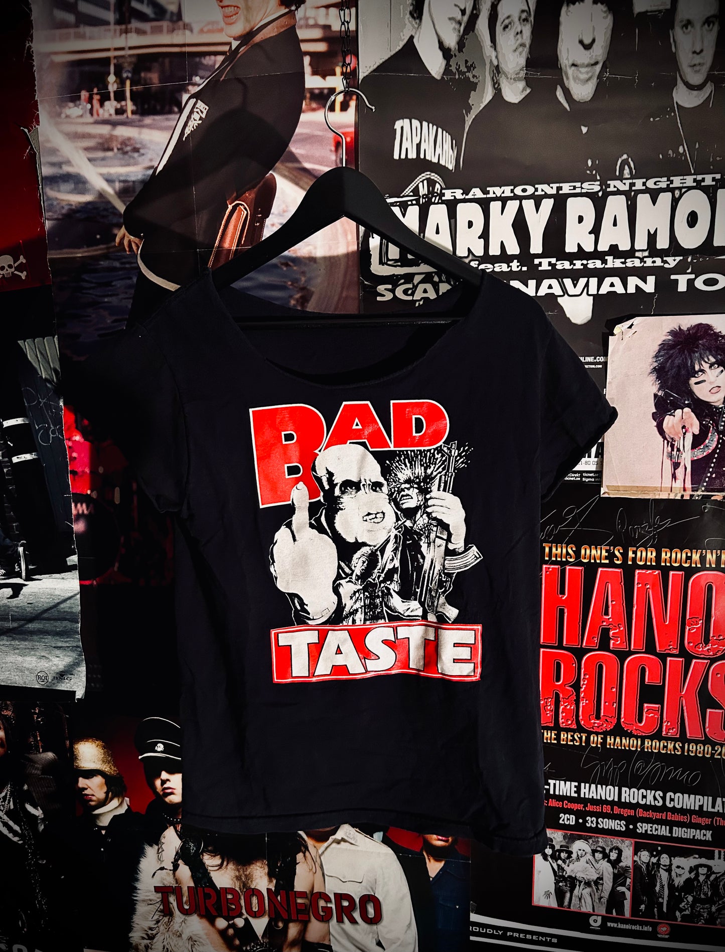 Bad Taste - T-Shirt