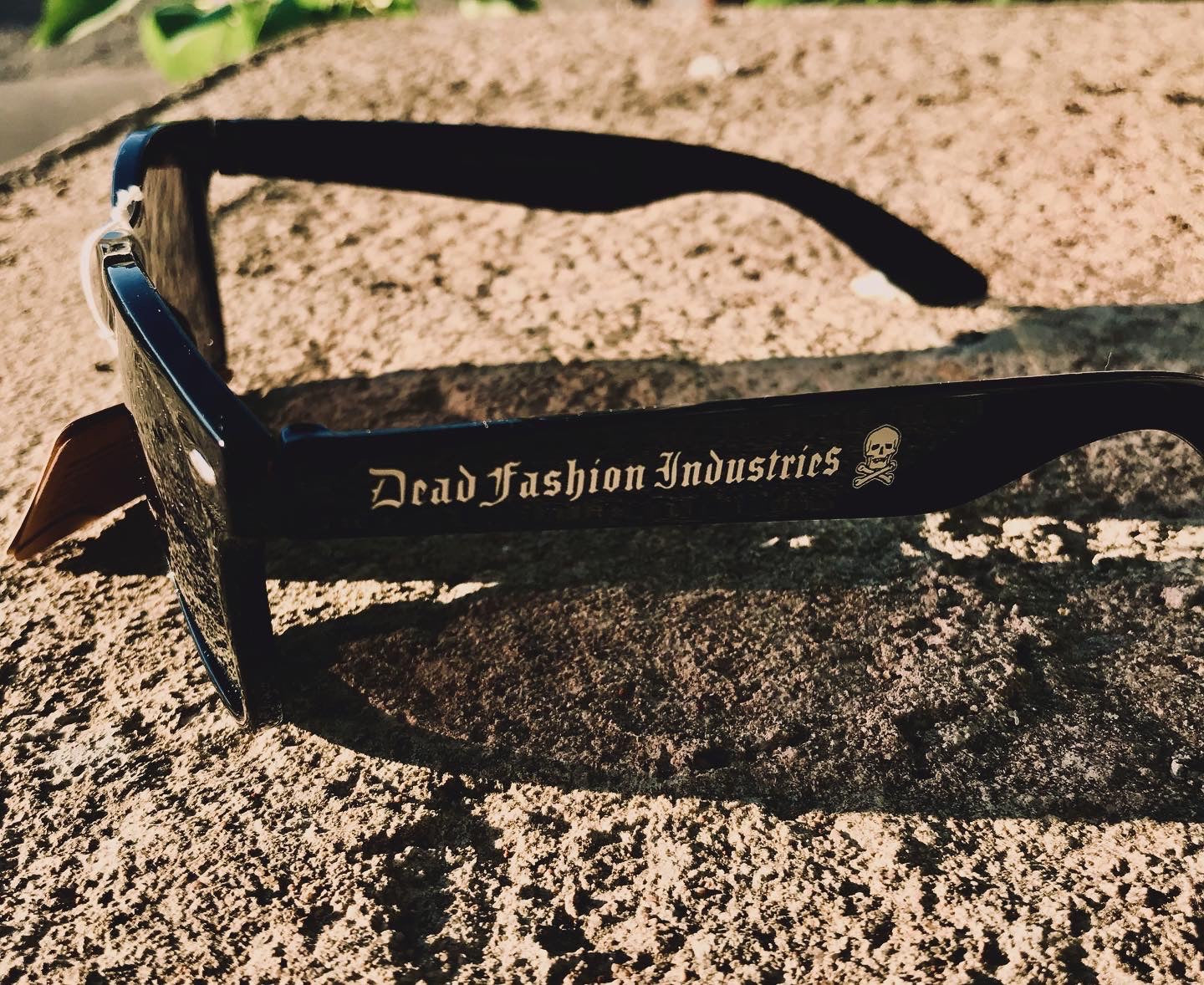 Dead Fashion Industries - Skullglasses